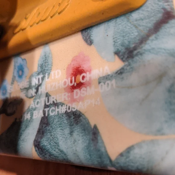 Globe Bantam Penny Board With Retro Graphic: Grandma's Couch - Picture 3 of 12